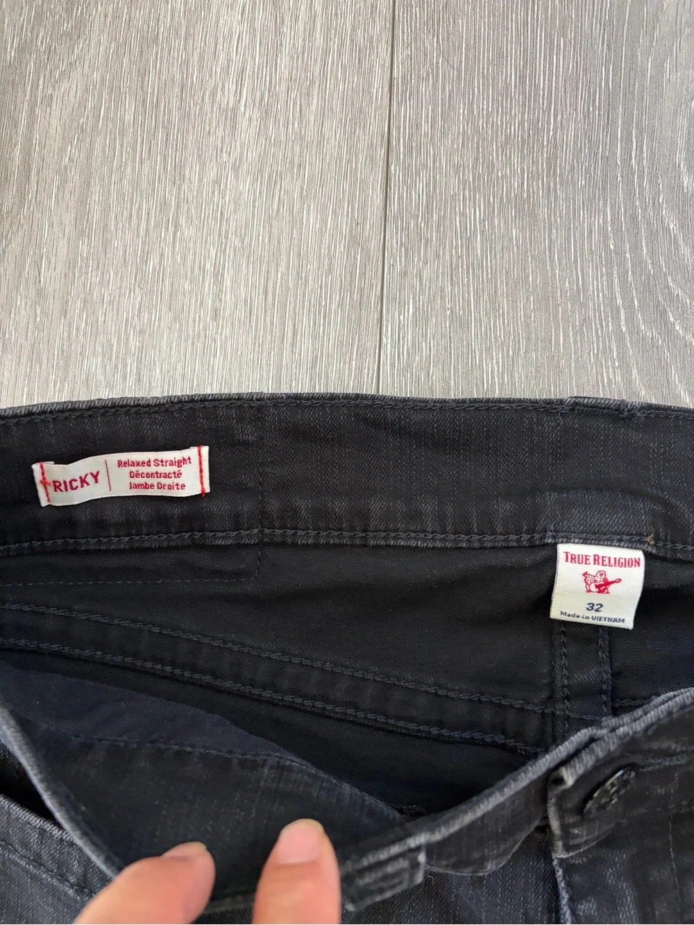 True Religion Ricky Straight Jean Black Denim Relaxed World Tour Mens size 32